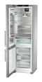 Combined fridge-freezer with EasyFresh and NoFrost